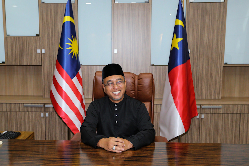 Melaka Chief Minister Adly Zahari visits his official office at Seri Negeri Ayer Keroh in Melaka May 11, 2018. u00e2u20acu201d Picture by Ahmad Zamzahuri