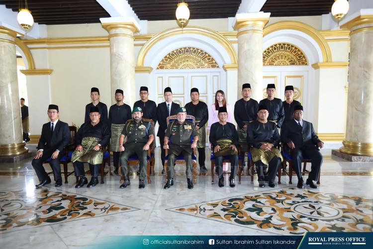 The 10-member Johor state executive council took their oath of office before Sultan Ibrahim Sultan Iskandar at the Istana Besar Johor Baru on May 16, 2018. u00e2u20acu201d Picture by Johor Royal Press Office