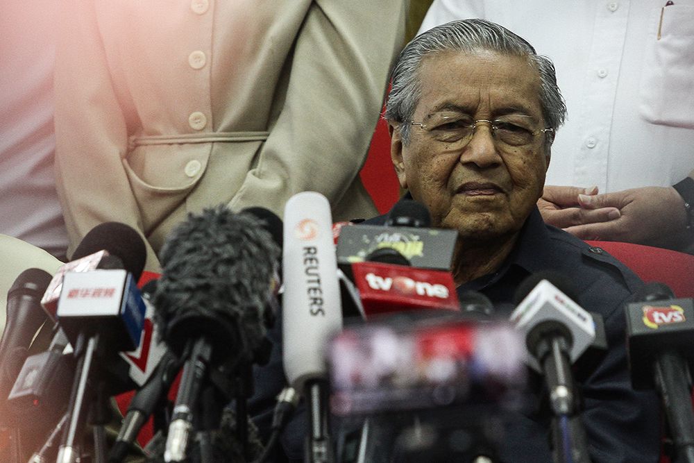 Tun Dr Mahathir Mohamad speaks during a press conference in Petaling Jaya on May 17, 2018. u00e2u20acu201d Picture by Miera Zulyana
