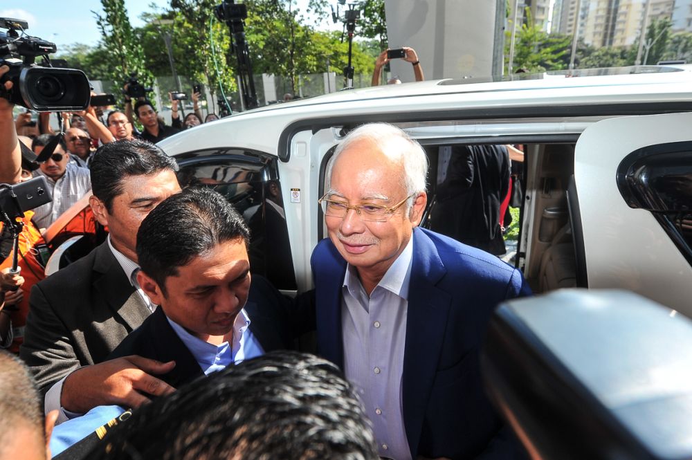 Datuk Seri Najib Razak arrives at the MACC headquarters in Putrajaya to give his statement, May 22, 2018. u00e2u20acu2022 Picture by Shafwan Zaidon