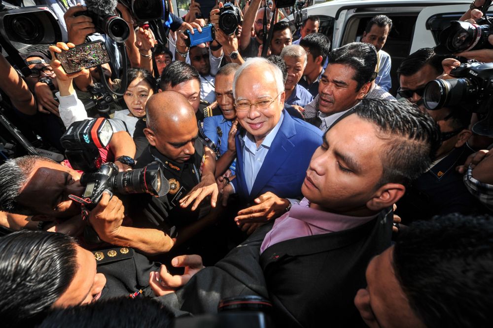 Datuk Seri Najib Razak arrives at the MACC headquarters in Putrajaya to give his statement, May 22, 2018. u00e2u20acu2022 Picture by Shafwan Zaidon