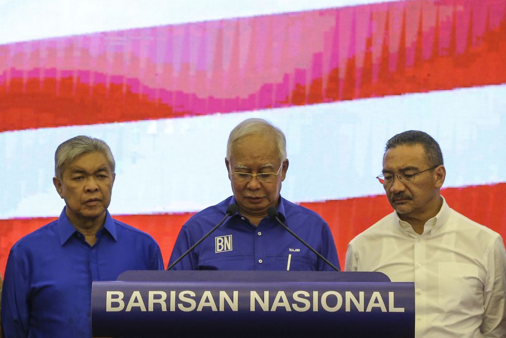 Datuk Seri Najib Razak (centre) speaks at a press conference at PWTC in Kuala Lumpur May 10, 2018. u00e2u20acu2022 Picture by Azneal Ishak