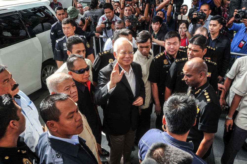 Datuk Seri Najib Razak arrives to give a statement to the Malaysian Anti-Corruption Commission (MACC) in Putrajaya May 24, 2018. u00e2u20acu201d Picture by Shafwan Zaidon