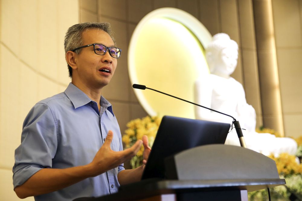 Tony Pua speaks at the Bandar Utama Buddhist Society on Wesak Day May 29, 2018. u00e2u20acu201d Picture by Yusof Mat Isa
