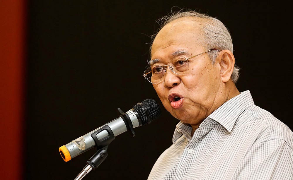 Tan Sri Tengku Razaleigh Hamzah delivers his speech at Safira Country Club in Bandar Seberang Perai June 28, 2018. u00e2u20acu201d Picture by Sayuti Zainudin 