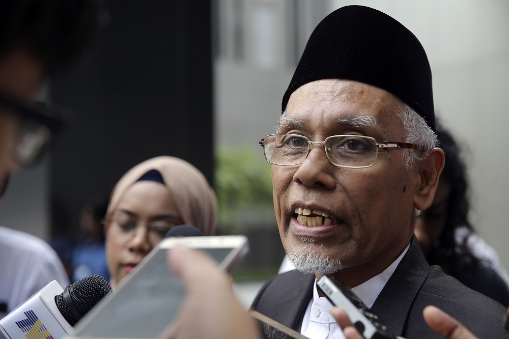 Penang Mufti Datuk Wan Salim Wan Mohd Noor speaks to reporters at Ilham Tower in Kuala Lumpur June 27, 2018. u00e2u20acu201d Picture by Yusof Mat Isa