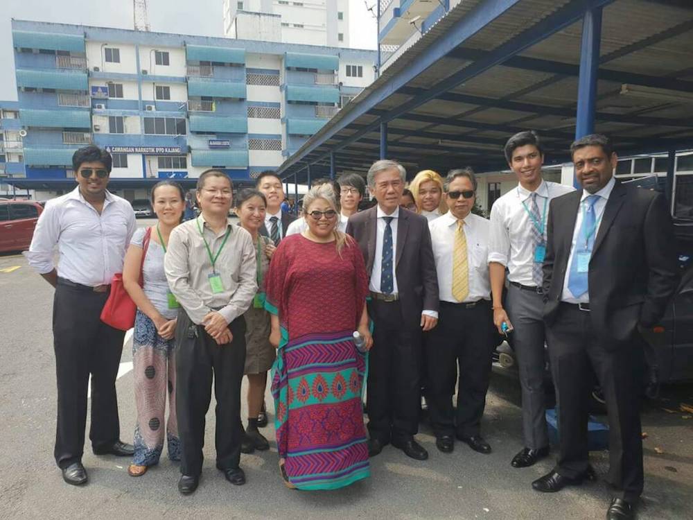 Siti Kasim (centre) celebrates her release with fellow lawyers and supporters in front of Kajang police headquarters June 24, 2018. u00e2u20acu201d Picture courtesy of Rajsurian Pillai