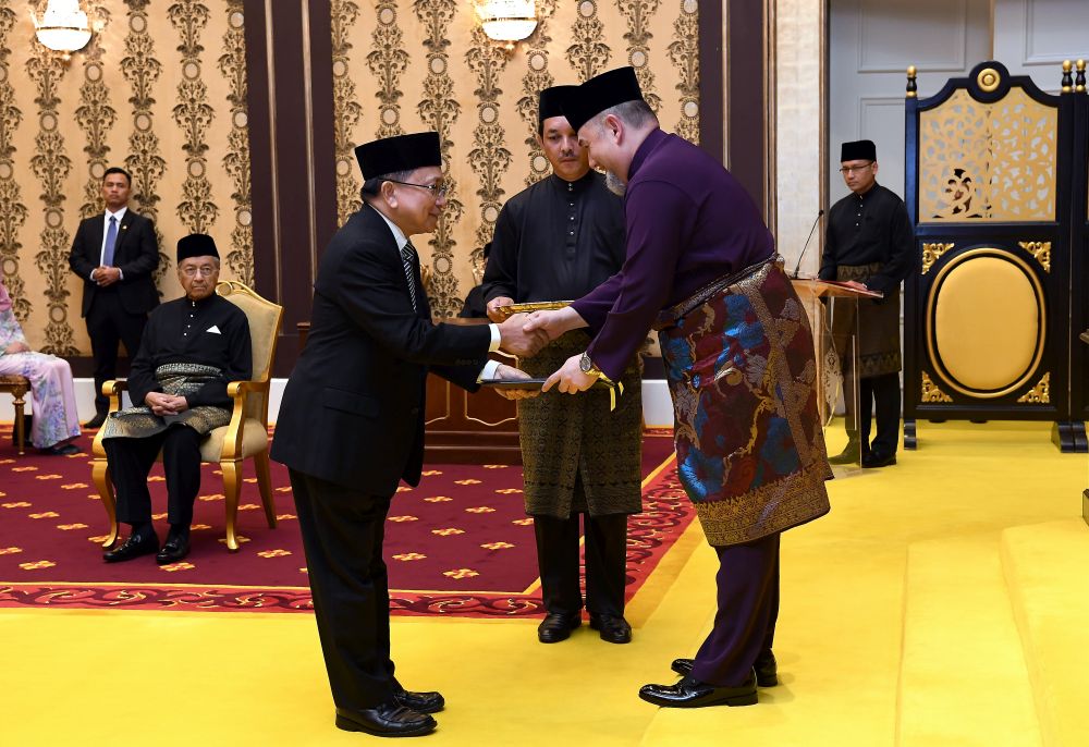 Tan Sri Richard Malanjum dilantik ketua hakim semalam bagi menggantikan Tun Md Raus Sharif bersara bulann ini. u00e2u20acu2022 Foto oleh Sulok Tawie