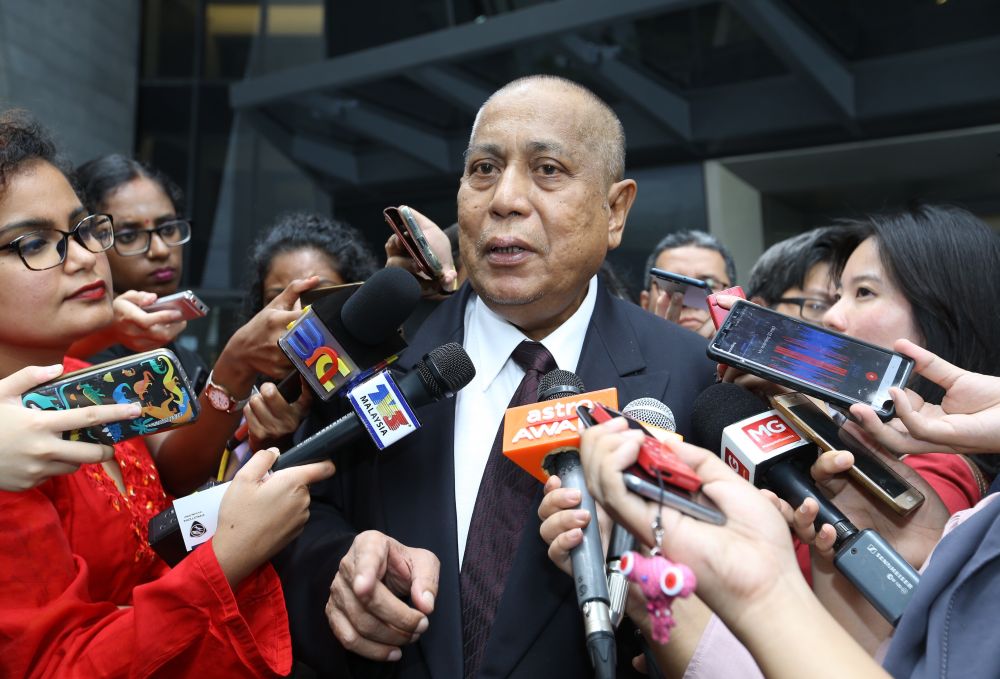 Pekema president Datuk Hj Zainuddin Abd Rahman speaks to reporters in front of the Ilham Tower, Kuala Lumpur July 10, 2018. u00e2u20acu201d Picture by Zuraneeza Zulkifli