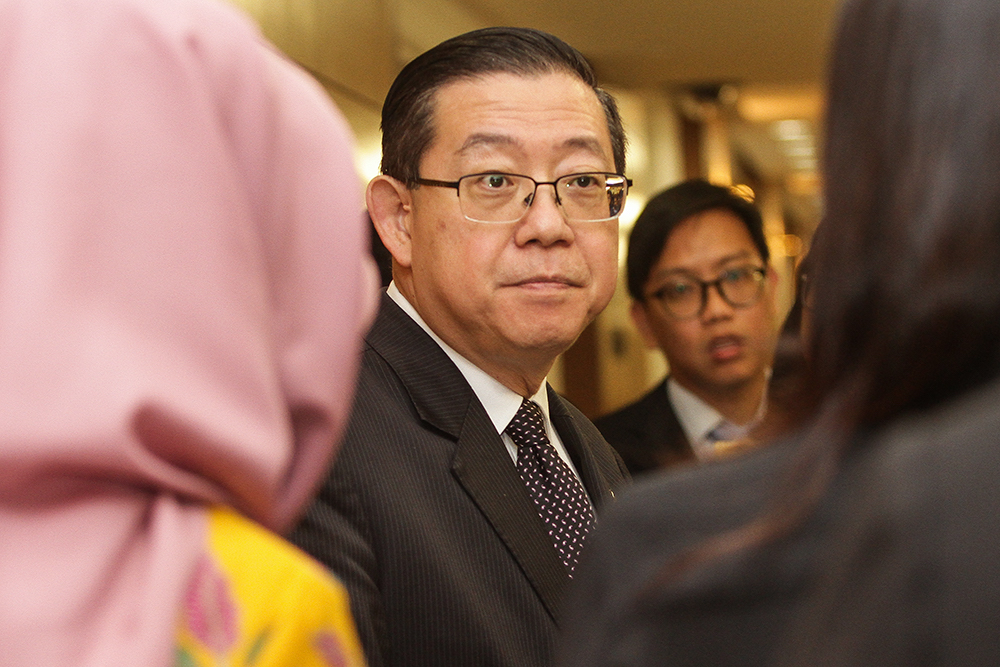 Lim Guan Eng speaks to reporters at Parliament in Kuala Lumpur August 6, 2018. u00e2u20acu201d Picture by Miera Zulyana