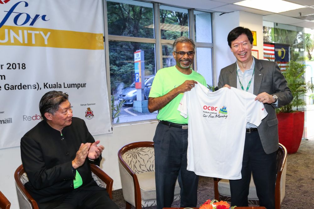 OCBC Bank (Malaysia) Berhad CEO Datuk Ong Eng Bin (right) and K. Alan pose for the camera during the launching ceremony of Run for National Unity 2018 at HELP University August 23, 2018. u00e2u20acu201d Picture by Ahmad Zamzahuri