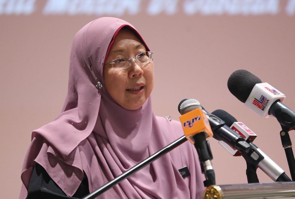Fuziah Salleh speaks during a press conference in Putrajaya August 16, 2018. u00e2u20acu201d Picture by Razak Ghazali
