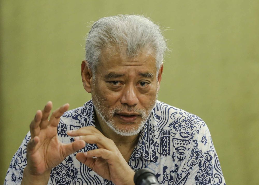 Prof Jomo Kwame Sundaram presents the UNCTAD Trade and Development Report 2018 at Boulevard in Kuala Lumpur September 26, 2018. u00e2u20acu201d Picture by Ham Abu Bakar