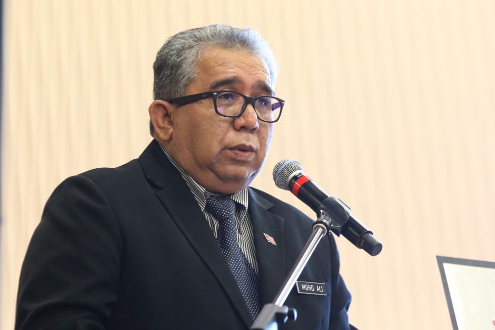 Communications and Multimedia Ministry secretary-general Datuk Dr Mohd Ali Mohamad speaks during an SST briefing for ministry staff in Putrajaya September 6, 2018. u00e2u20acu2022 Picture by Azinuddin Ghazali