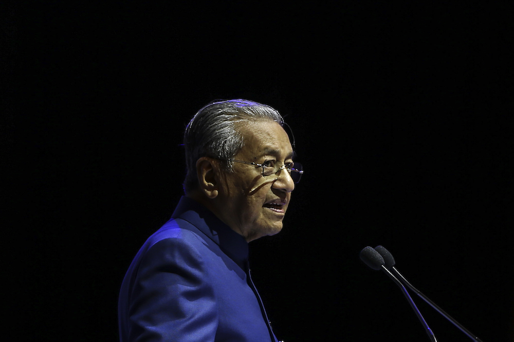 Tun Dr Mahathir Mohamad delivers his closing address at the Khazanah Megatrends Forum 2018 in Kuala Lumpur October 9, 2018. u00e2u20acu201d Picture by Azneal Ishak