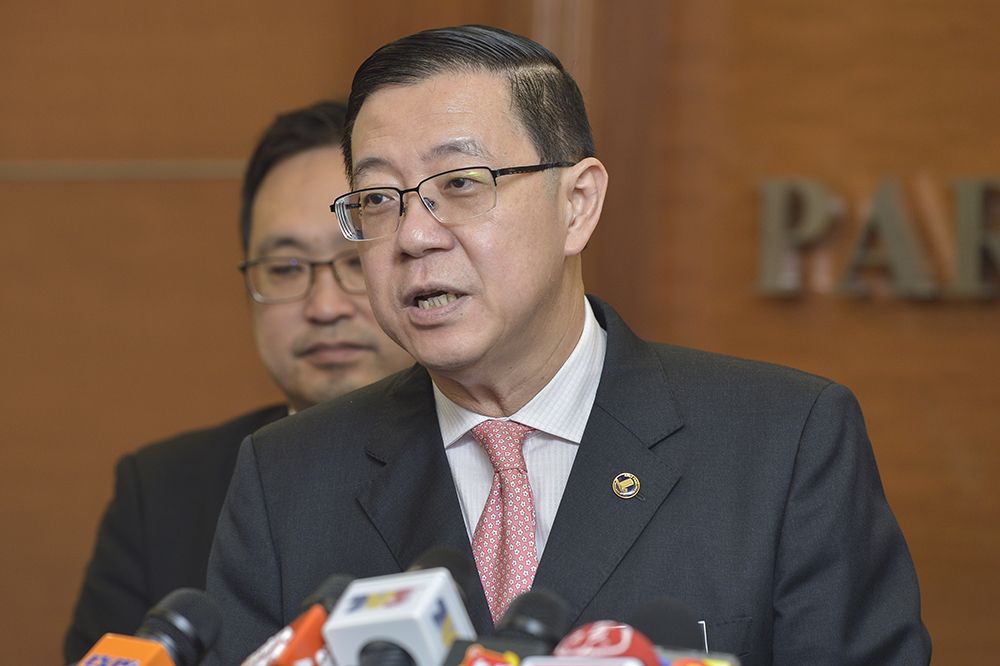 Finance Minister Lim Guan Eng speaks to reporters at Parliament in Kuala Lumpur October 30, 2018. u00e2u20acu2022 Picture by Miera Zulyana