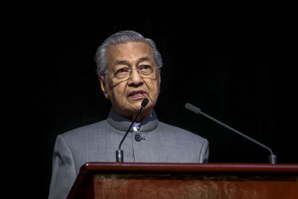 Tun Dr Mahathir Mohamed speaks during the launch of Industry4WRD: National Policy on Industry 4.0 in Kuala Lumpur October 31, 2018. u00e2u20acu2022 Picture by Hari Anggara