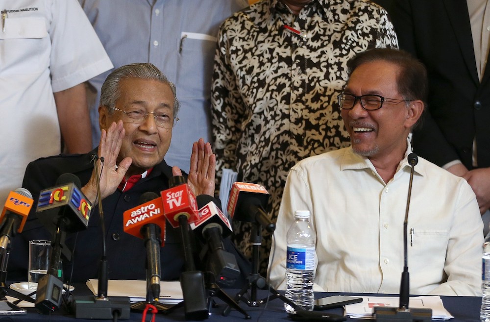 Prime Minister Tun Dr Mahathir Mohamad and Datuk Seri Anwar Ibrahim at a press conference at the Perdana Leadership Foundation, November 3, 2018. u00e2u20acu201d Picture by Abdul Razak Ghazali 