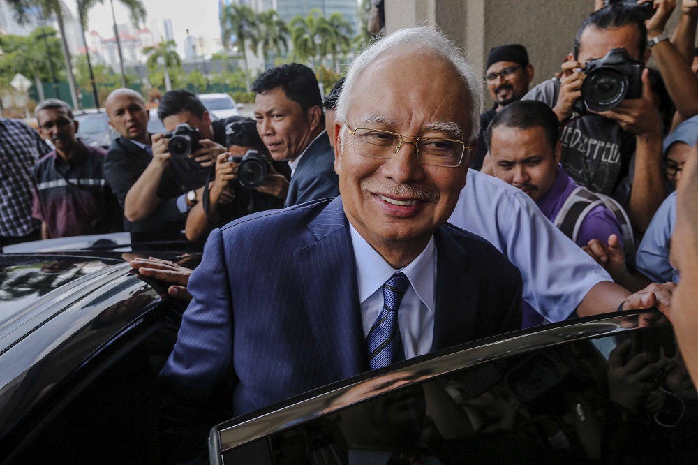 Former prime minister Datuk Seri Najib Razak leaves the Kuala Lumpur Court Complex December 12, 2018. u00e2u20acu201d Picture by Firdaus Latif