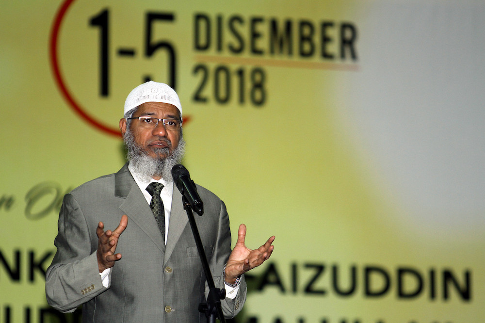 Dr Zakir Naik speaks during an event in Kangar December 1, 2018. u00e2u20acu201d Bernama pic