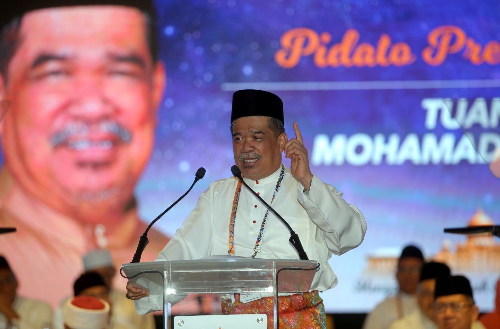 Mohamad Sabu speaks during the Amanah National Convention in Ipoh December 14, 2018. u00e2u20acu2022 Picture by Farhan Najib