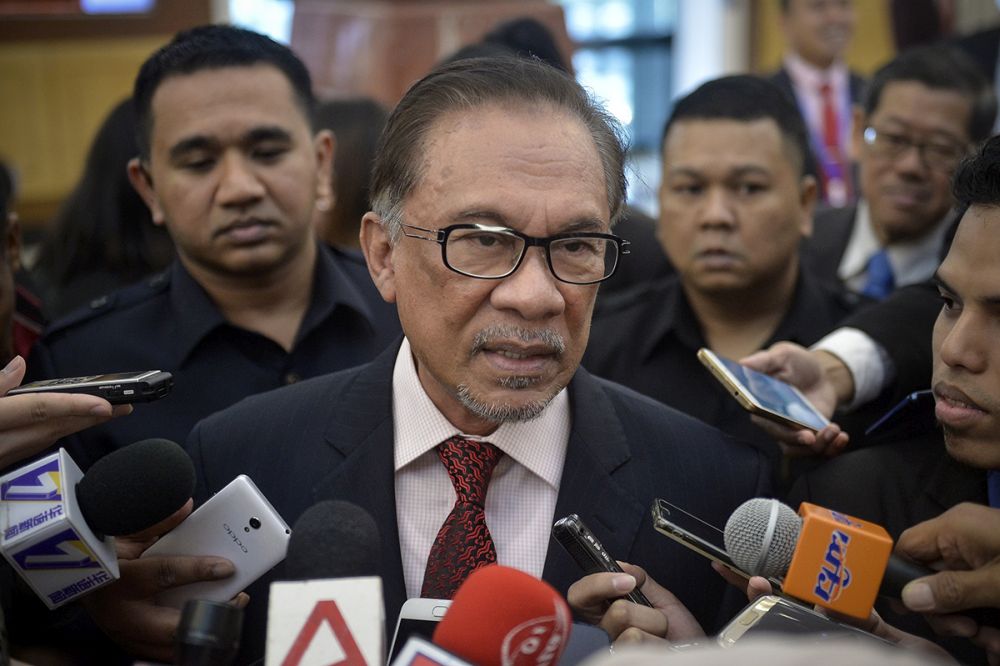 Datuk Seri Anwar Ibrahim speaks to the reporters at Parliament December 6, 2018. u00e2u20acu201d Picture by Mukhriz Hazim