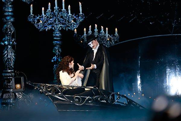 魅影和女主角之间吊诡又凄美的爱情故事。-摘自Phantom of the Opera World Tour脸书-