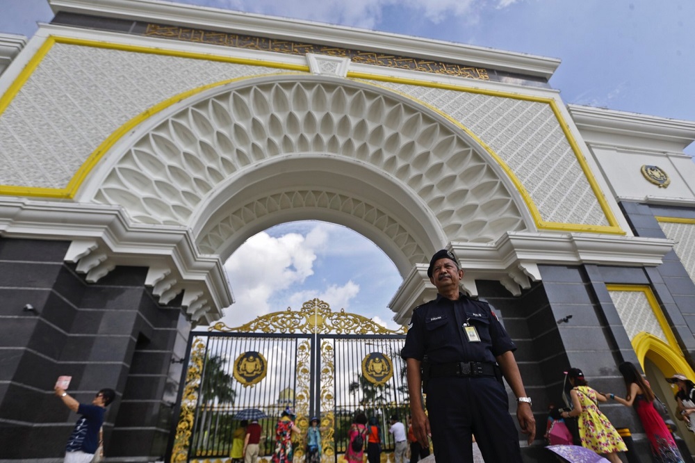 Police stand guard outside of Istana Negara in conjunction with the installation ceremony of the 15th Yang di-Pertuan Agong at Istana Negara in Kuala Lumpur April 23, 2017. u00e2u20acu201d Picture by  Azneal Ishak