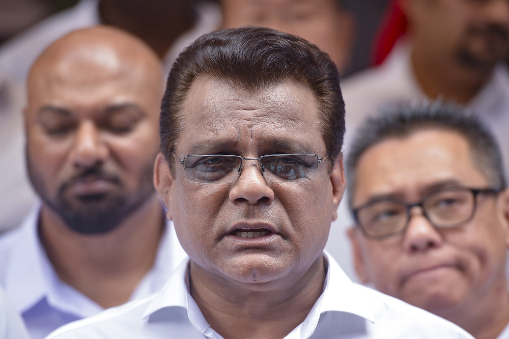 The Peopleu00e2u20acu2122s Progressive Party (MyPPP) president Tan Sri M. Kayveas (centre) speaks during a press conference at Wisma MyPPP in Kuala Lumpur January 6, 2019. u00e2u20acu201d Picture by Mukhriz Hazim