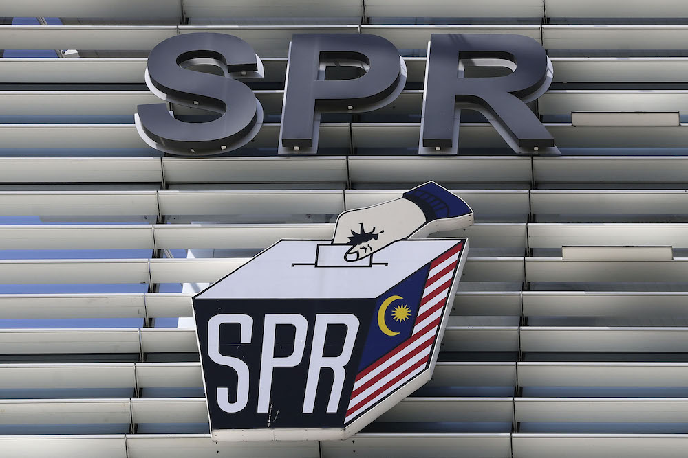 The Election Commission logo is seen at its headquarters in Putrajaya January 10, 2019. u00e2u20acu201d Picture by Yusof Mat Isa