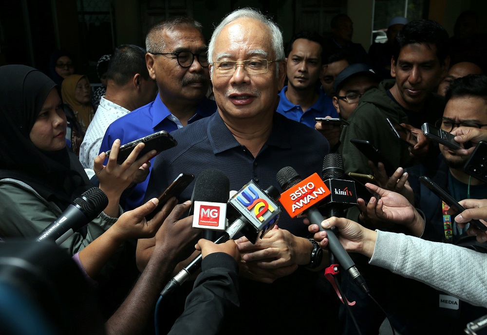 Datuk Seri Najib Razak speaks to the press upon his arrival at the Masjid Kampung Raja in Cameron Highlands January 17, 2019. u00e2u20acu201d Picture by Farhan Najib