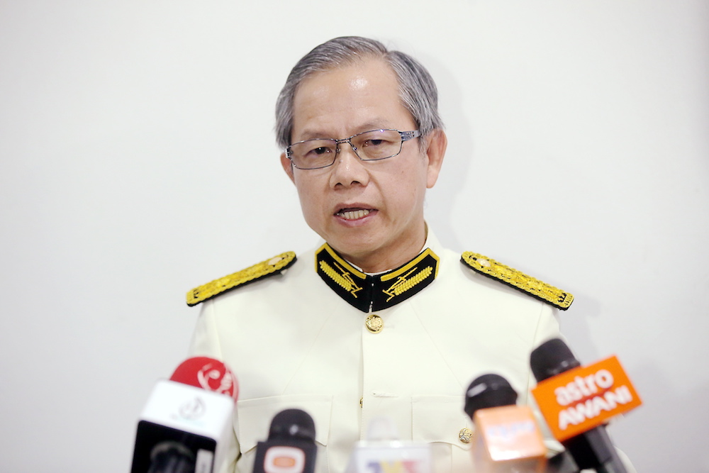 Deputy Health Minister Dr Lee Boon Chye speaks to reporters in Gopeng January 31, 2019. u00e2u20acu201d Picture by Farhan Najib