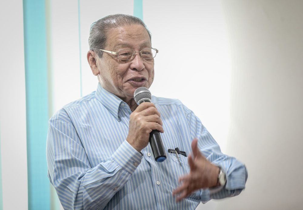 DAP adviser Lim Kit Siang speaks during the u00e2u20acu02dcMay 9th 2018: The Days Malaysians Finally Opened Their Eyes And Saved The Nationu00e2u20acu2122 book launch at Gerakbudaya, Petaling Jaya January 28, 2019. u00e2u20acu201d Picture by Firdaus Latif