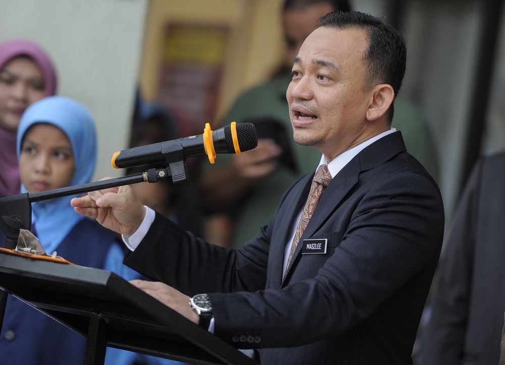 Education Minister Maszlee Malik visits Sekolah Kebangsaan Putrajaya Presint 14 (1) in conjunction with the first day of school for 2019 session January 2, 2019. u00e2u20acu201d Picture by Shafwan Zaidon