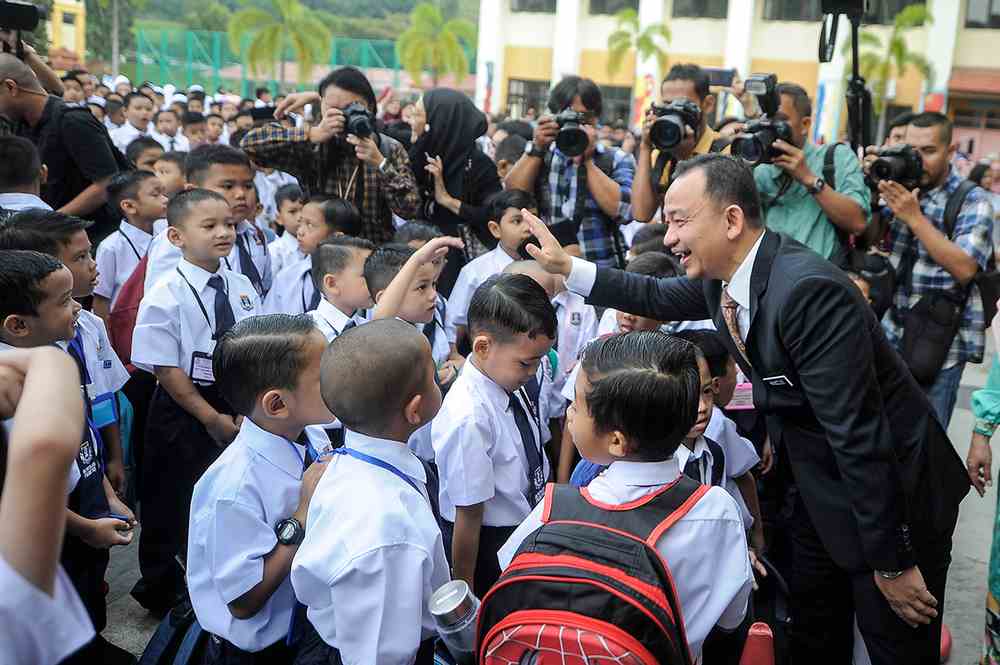 Education Minister Maszlee Malik visiting Sekolah Kebangsaan Putrajaya Presint 14 (1) in conjunction with the first day of school for 2019 session January 2, 2019. u00e2u20acu201d Picture by Shafwan Zaidon