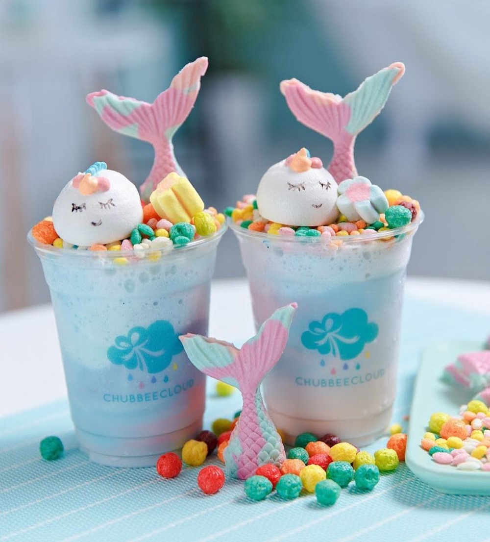 美人鱼棉花糖奶昔,不仅造型萌化人心,用上澳洲高级冰淇淋来制作还很美味呢!-摘自chubbeecloud Instagram-