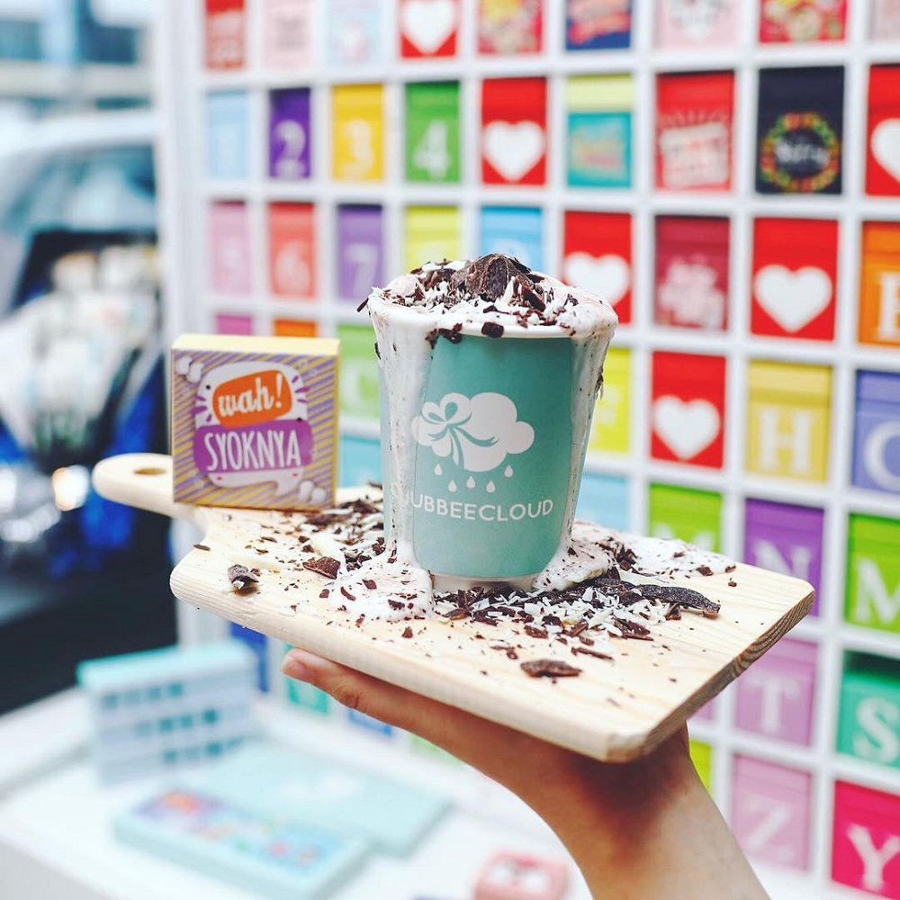 Mess My Heart是巧克力爱好者不容错过的美味饮料。-摘自chubbeecloud Instagram-
