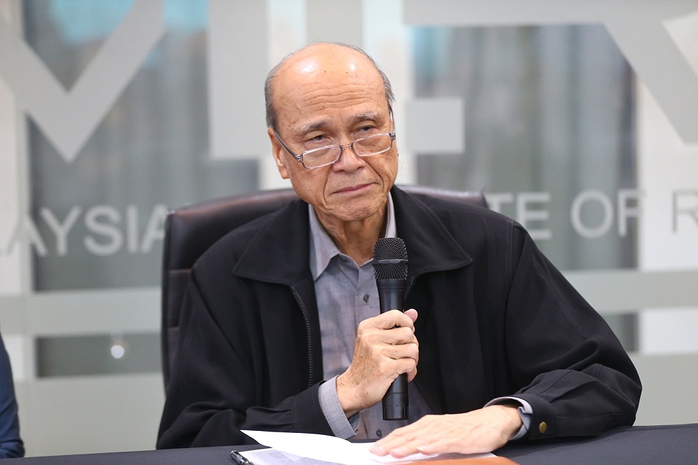 Outgoing Malaysian Institute of Road Safety Research chairman Tan Sri Lee Lam Thye during a press conference in Kajang February 4, 2019. u00e2u20acu201d Picture by Ahmad Zamzahuri