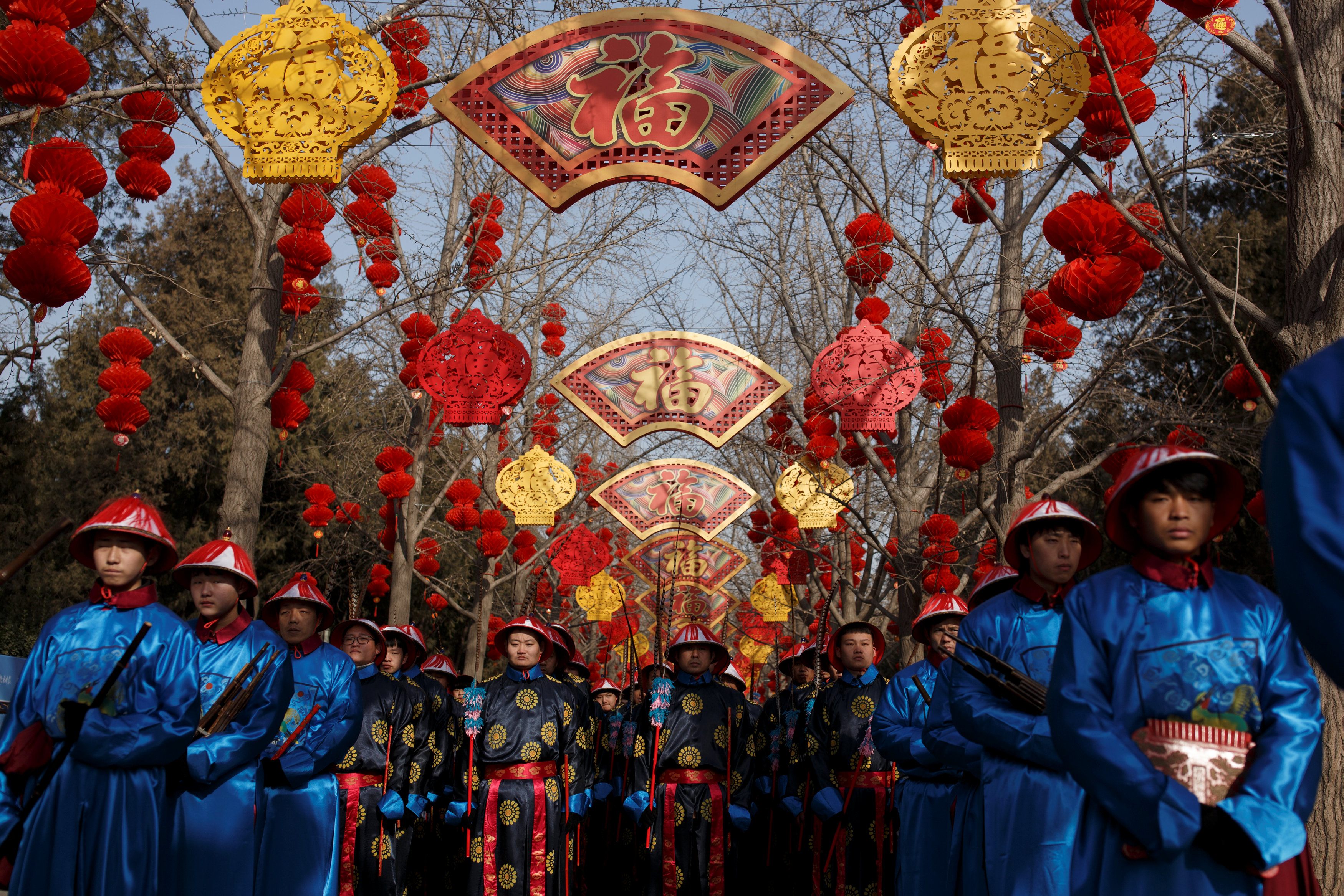 北京地坛公园重演清朝庆新年仪式，气派十足。-路透社-