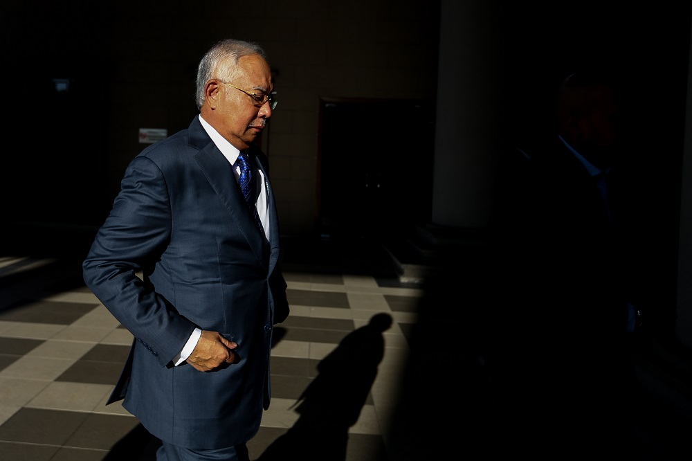 Datuk Seri Najib Razak arrives at the Kuala Lumpur High Court February 11,2019. u00e2u20acu201d Picture by Ahmad Zamzahuri 