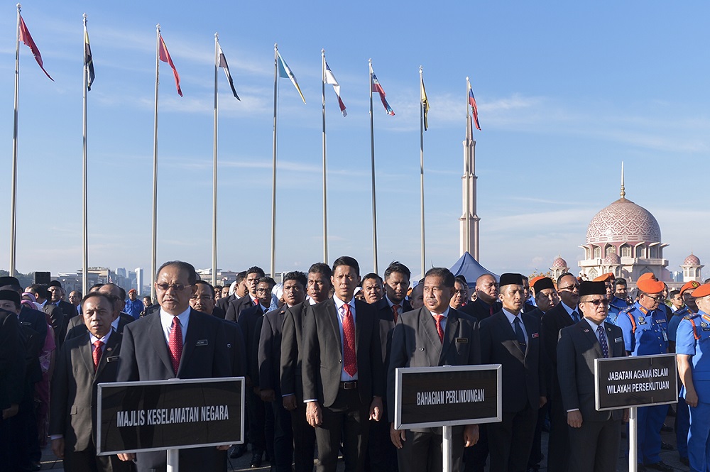 Civil servants during the monthly assembly of the Prime Ministeru00e2u20acu2122s Department in Putrajaya February 11, 2019. u00e2u20acu201d Picture by Mukhriz Hazim