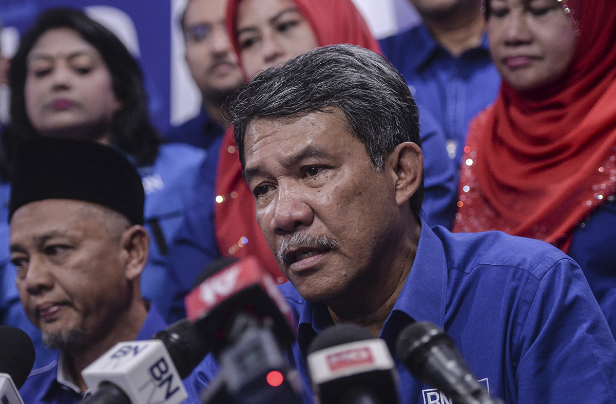 Barisan Nasional deputy chairman, Datuk Mohamad Hasan, addresses a press conference in Semenyih February 14, 2019. u00e2u20acu201d Picture by Shafwan Zaidon
