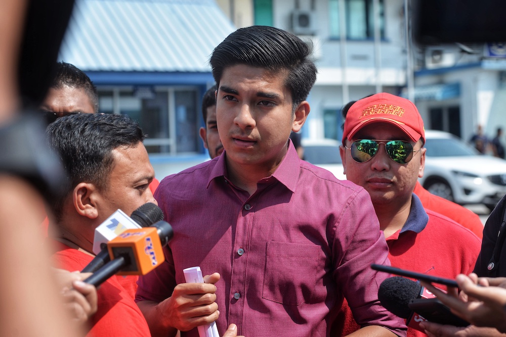 Syed Saddiq Abdul Rahman speaks to reporters after making a police report at Sungai Way police station February 16, 2019. u00e2u20acu201d Picture by Shafwan Zaidon