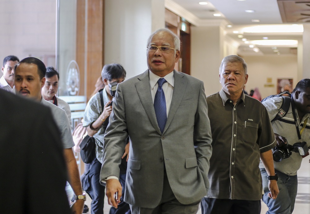 Datuk Seri Najib Razak arrives at the Kuala Lumpur Court Complex February 20, 2019. u00e2u20acu201d Picture by FIrdaus Latif 