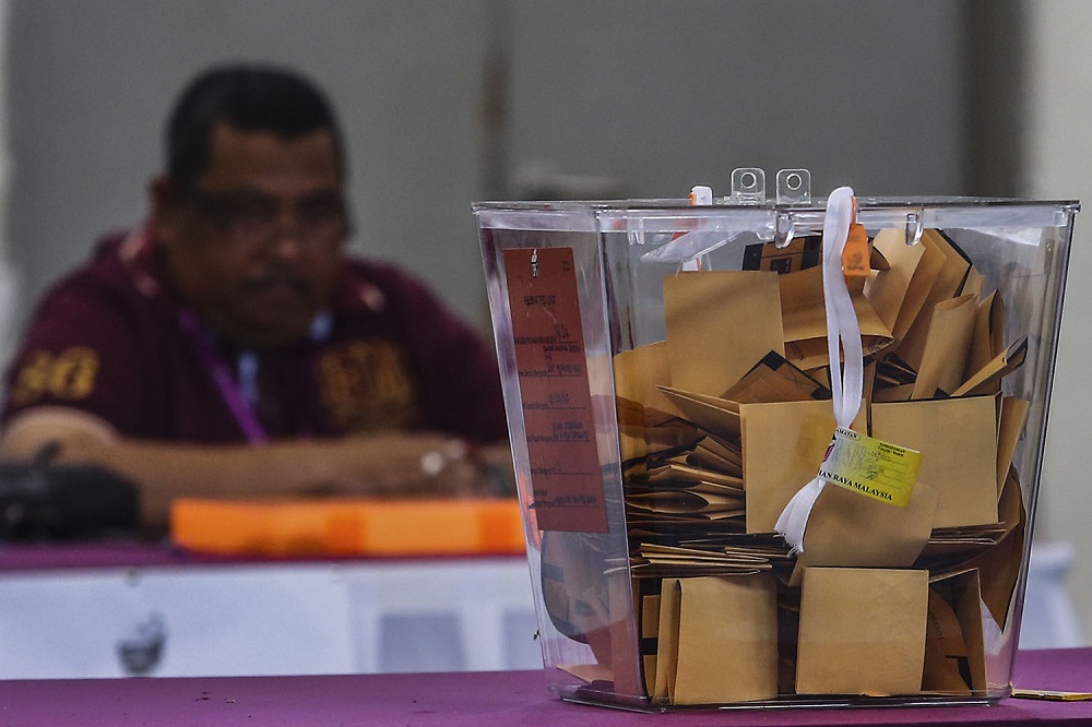 A ballot box is seen at the Battalion 4 General Operations Force Camp in Semenyih February 26, 2019. u00e2u20acu201d Picture by Hari Anggara