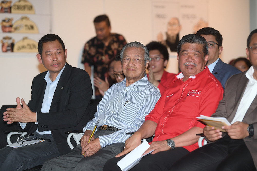 Tun Dr Mahathir Mohamad and Mohamad Sabu attend the Forsea Kuala Lumpur Democracy Festival 2019 in Kuala Lumpur February 16, 2019. u00e2u20acu201d Bernama pic