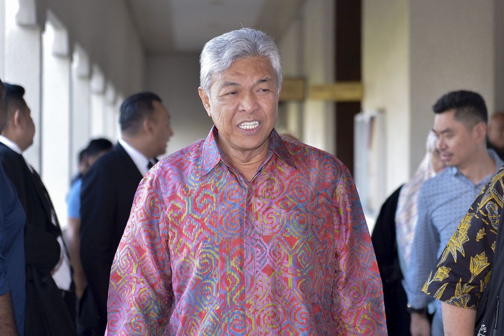 Datuk Seri Ahmad Zahid Hamidi is pictured leaving the Kuala Lumpur Court Complex February 21, 2019. u00e2u20acu201d Picture by Mukhriz Hazim