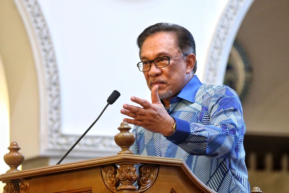 Datuk Seri Anwar Ibrahim speaks during the seminar on u00e2u20acu02dcContemporary Islamic Thought and Societal Reformsu00e2u20acu2122 in Kuala Lumpur February 6, 2019. u00e2u20acu2022 Picture by Ahmad Zamzahuri