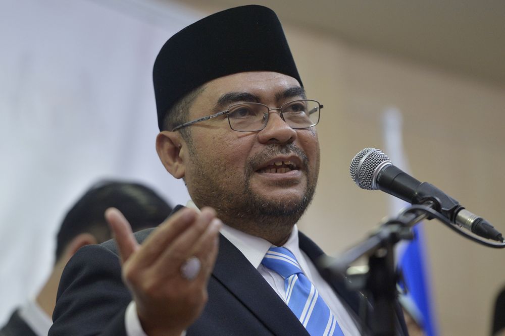 Minister in the Prime Minister's Department Datuk Seri Mujahid Yusof Rawa speaks during a press conference in Putrajaya February 13, 2019. u00e2u20acu2022 Picture by Mukhriz Hazim