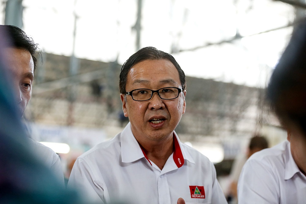 Gerakan president Datuk Dominic Lau speaks to the press during a press conference at Bayan Baru Wet Market March 11, 2019. u00e2u20acu201d Picture By Sayuti Zainudin